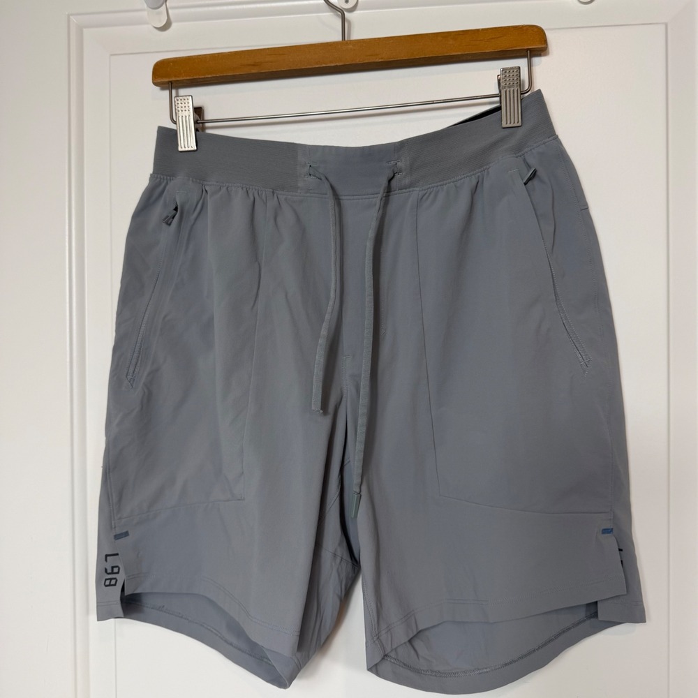 Lululemon License to Train Shorts Mens Medium Grey 7 Inch Inseam LM7APYS - Picture 7 of 8